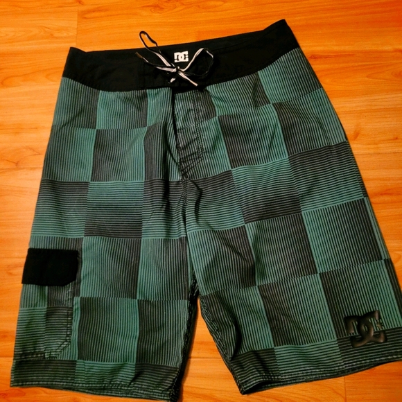 Casual Men's Shorts - Picture 1 of 4